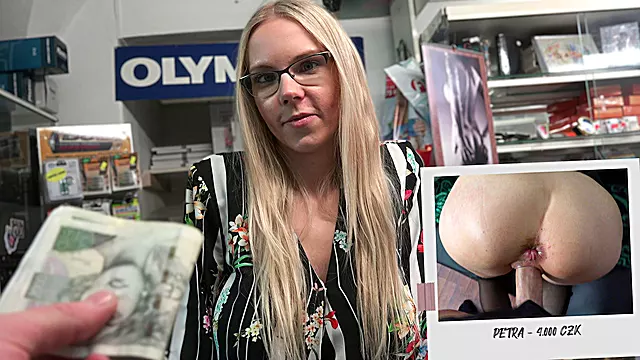 Biondina Tette Piccole, Ceco, Ceche Wife, Tette Dure, Tettone Vogliose, Depilata Anal, Tette Naturali Piccole