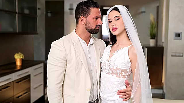 کوس سبزه, سکسی, کس, ممه دوشی, کم سن, لا پستونی, خودنما, ممه, سکسی واقعی, پستون کم سن