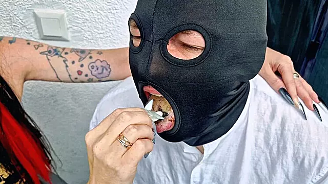 Escrava Da Fantasia, Pés Morenas, Caseiro Foda Com Morena, Mulheres Maduras Morenas, Morenas Fumando