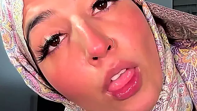 اماتور عرب, ساک زدن اماتور, اماتور منی پاش, لباس زیر آماتور, ساک زدن عرب, زن وشوهر عربی, سکس عربی حجابی