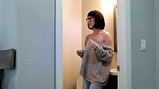 Brunetti Isot Tissit, Spermat Housuille, Kuuma Milf, Karvanen Alusasu, Karvainen Pillu Masturboi