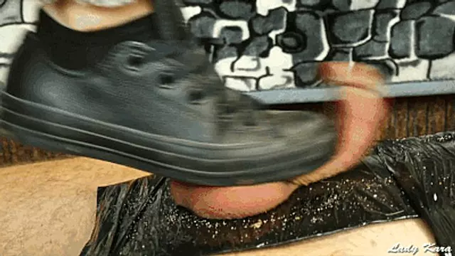 Crushfetisch, Dreckige Stiefel, Von Damen Sklave, Fetisch Domination, Stiefel Fetisch, Fetisch Sklavin