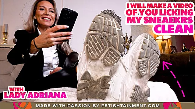 Stiefel Fetisch, Erniedrigung Stiefel, Stiefel Lecken, Fussfetisch, Fussanbetung Licking, Sneaker Lecken
