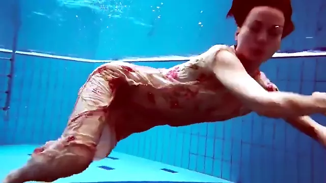 Mladí Naturisté, Náctiletá Pláž, Nuda Pláž