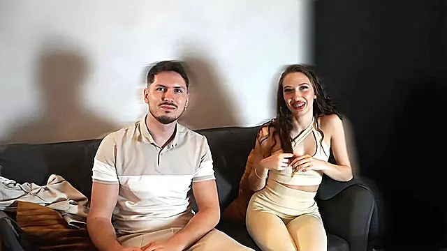 Amateur Prsa, Mlade Amaterky, Licking And Felace, Manželky Paroháč, Příliš Hluboko, Vystriky