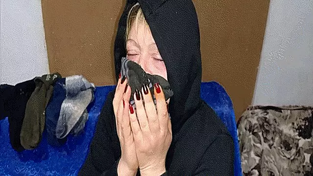 The thief of men's socks' scents WMV