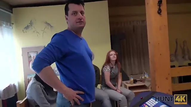 Pov Blasen Teenie, Junges Paar, Czech Couble, Mutter Hahnrei, Tschechisch Hahnrei, Vater Mutter