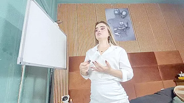 Zgodne Plavuse, Seksi Nastavnce, Nastavnice Plavuse, Mi First Sex Teacher