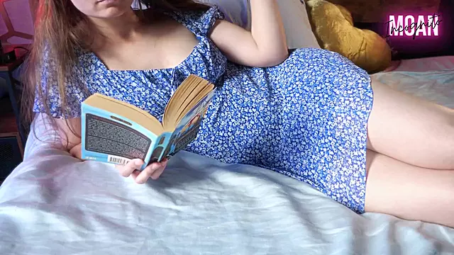 Gocciolante Assolo, Signora Si Masturba Con Orgasmo, Solo Girl, Puttana Con Fica Pelosa