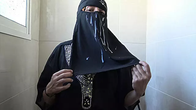 Moroccan Beurette from Marseille Takes Huge Cock and Gets Hijab Covered in Cum