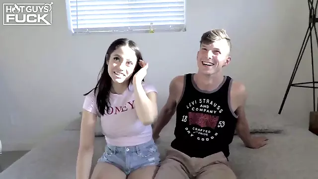 Big Tit Teen Melody Sucks And Fucks The Soul Out Of Maverick