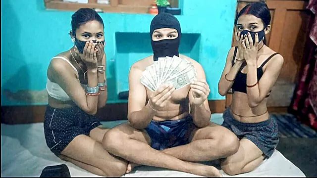 College Friends Threesom Sex XXX Video Hindi, One Boy with Two Girls Full Hindi Audio XXX Video