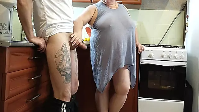 Svrsavanje U Mamu, Russian Mature Amater, Matorke Se Jebu Sa Mladicima, Mame Debele, Zreli Bracni Par Jebanje