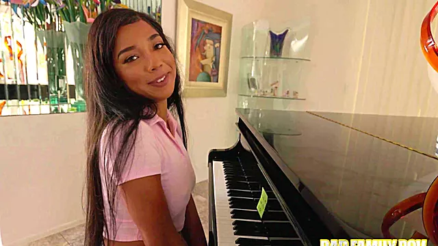 Malina Melendez Enjoys Giving Head Before Hot Sex Scene