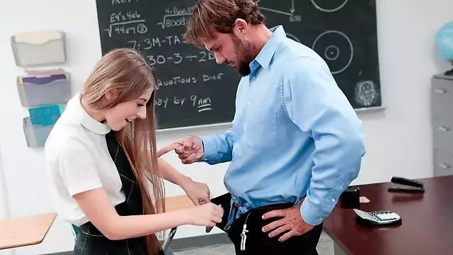 Blondýna I Leginách, Zblizka Teen, Nohy, Misionář, Dlouhy Vystřik, Dlouhý Honění, Misionar Nactileti