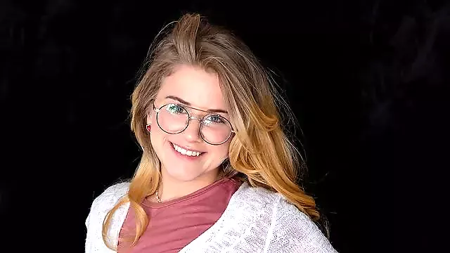 Hluboky Vystrik, Krku Prdeli, Honění A Výstřiky Náctileté, Dlhe Nohy, Orál, Dlouhé Honění, Zadeček Teen
