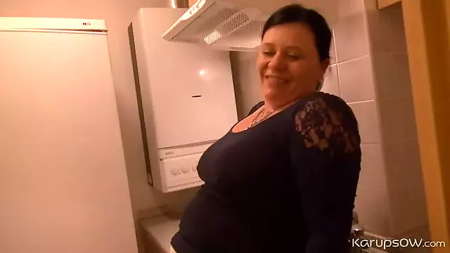 Donne In Solitaria, Signore, Vecchie Solo, Mutandine, Cucina Brunetta, Cazzo Da Dietro In Cucina