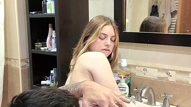 Старая Жена, Большие Сиськи Домашнее Любительское, Куколд Большой Член, Наступать На Член