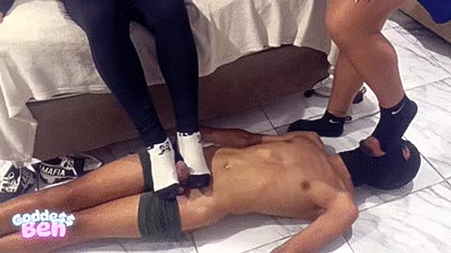 Parohač Nohy, Parohac Footjob, Parohač Poniženi, Parohač Lízaní, Špinavá Lízani, Ponížení Chodidla