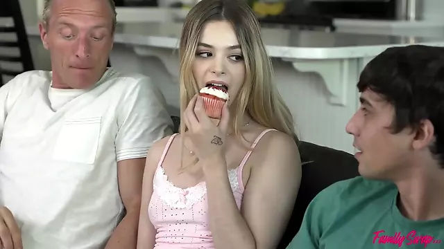 4Some sex with Brianna Bourbon And Molly Little