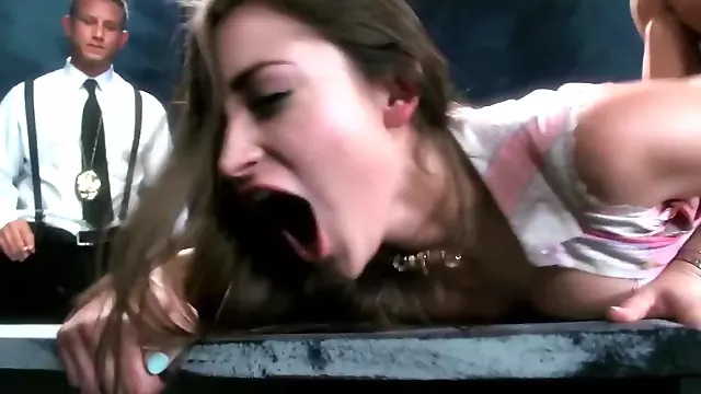Vystriky, Prsate Cernovlasky, Kozy, Velka Prsa Cernovlasky, Kojení, Ze Zadu, Cucal Svůj Penis