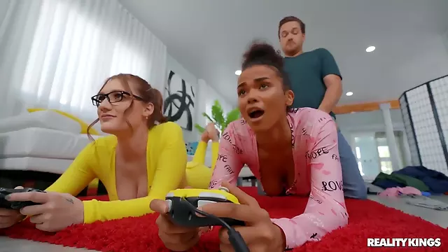 Velky Kozy A Zadky, Velký Prsa Trojka, Pornohvezdy S Cernochem, Kozy, Realita Trio, Sexy Pradilko