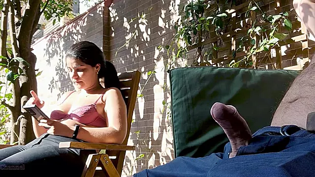 Honění Čuráka, Dlouhý Penis, Ze Zadu, Film Cisařovna, V Čekárně, Dlouhá Videa, Masturbace Latina