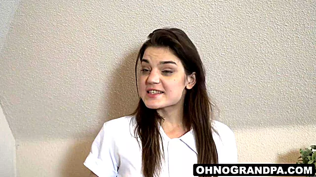 Velke Kozy Amaterek, Koureni A Vystrik, Děda Lízání, Sex V Nemocnici Sestřički, Lizani Prsou