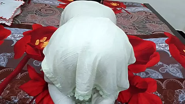 Desi Chubby Mom Fucked Hard in Hindi Role Play - QueenbeautyQB