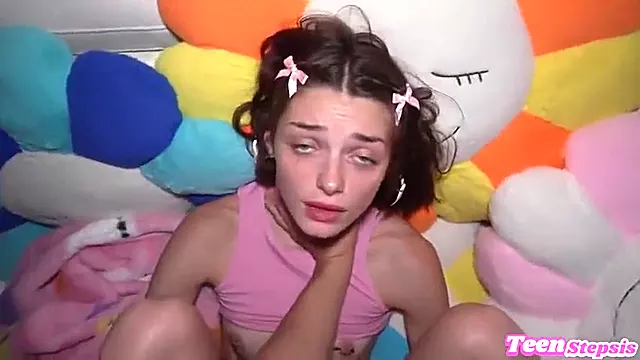 Squirting Stepdaughter Creampie