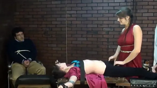 تنبیه بدنی, لزبین بدسم, Bdsmقلقلک, فتیش برده داری, بردگی لزبین, قلقلک گره خورده, لزبین فتیش, لزبین قلقلک