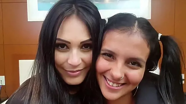 Brazilian Lesbians Kissis, Lesbian Bercium, Melayu Lesbians Muda, Lesbian Kakak Adik, Tiri