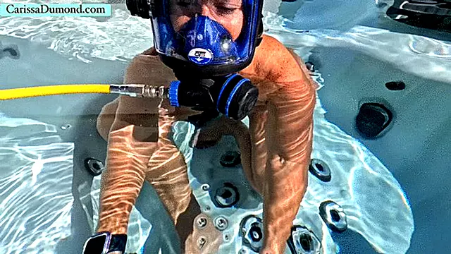 Underwater masturbation in the hot tub with FFM